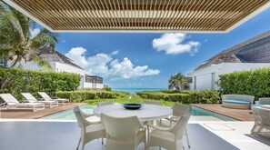 Beachfront Villa Hyperion | Quang cảnh biển