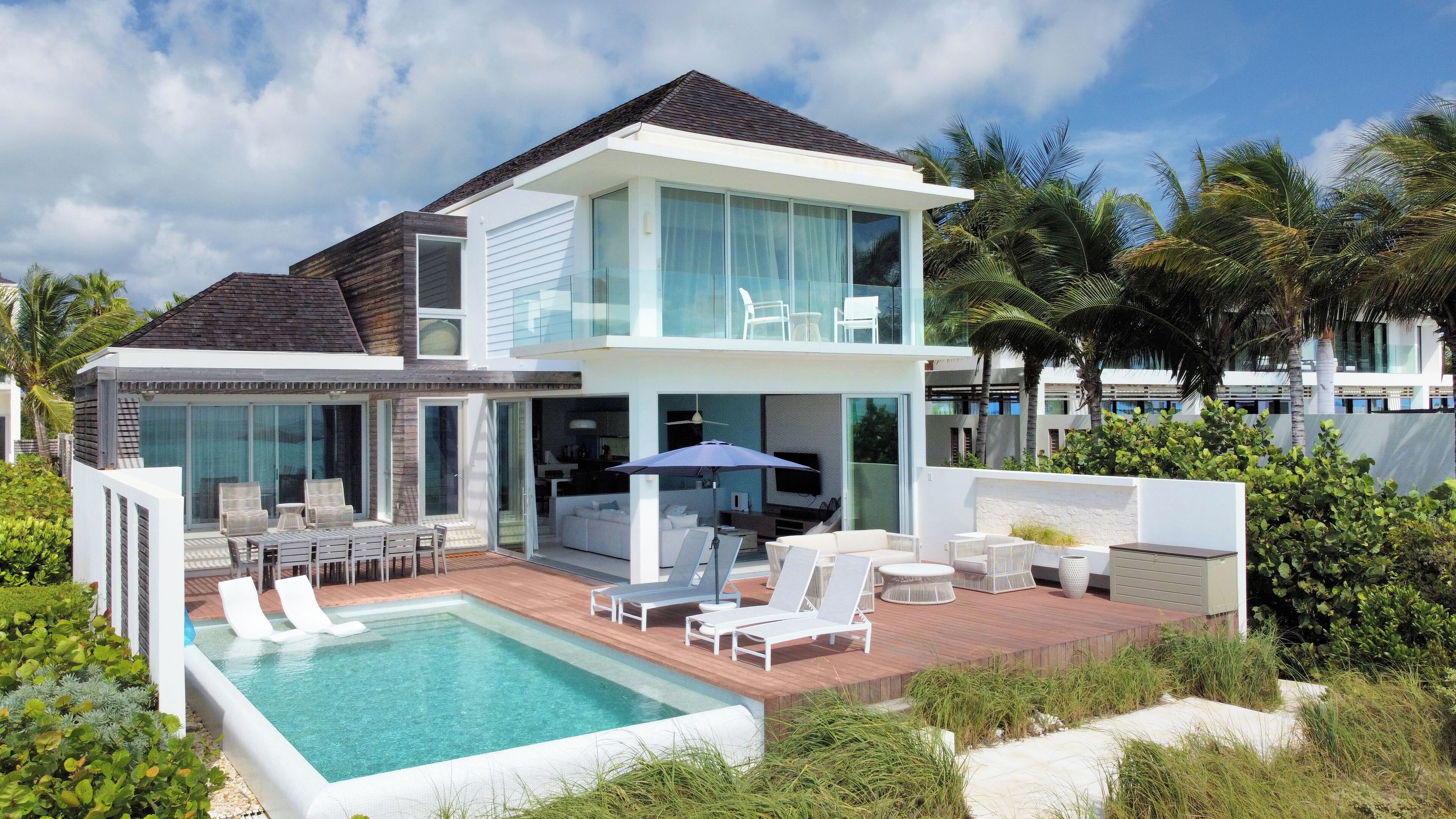 Beachfront Villa Eos | 5 bedrooms, premium bedding, down comforters, pillowtop beds
