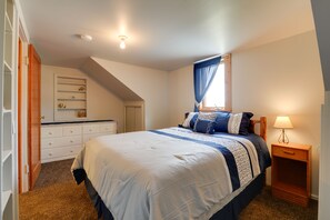 5 Schlafzimmer, Reisekinderbett, Internetzugang, Bettwäsche