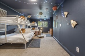 5 bedrooms, iron/ironing board, travel cot, free WiFi