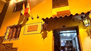 Front of property - Hostal Andenes de Alabado (Cusco)
