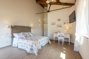 1 habitación, escritorio, cuna de viaje y wifi gratis 