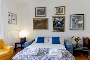 2 habitaciones, tabla de planchar con plancha, wifi y ropa de cama