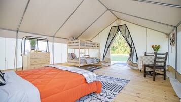 1 bedroom, iron/ironing board, travel crib, free WiFi