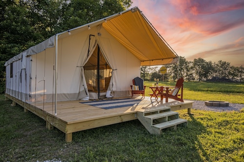 A Tranquil Outdoor Escape with Roaring River