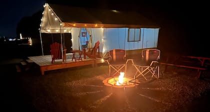 Summer Escape: Hike & Stargaze near Roaring River