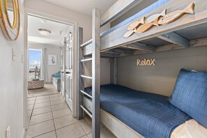 1 Schlafzimmer, Reisekinderbett, kostenloses WLAN, Bettwäsche