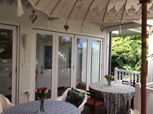 Old school Charming Tropical Villa