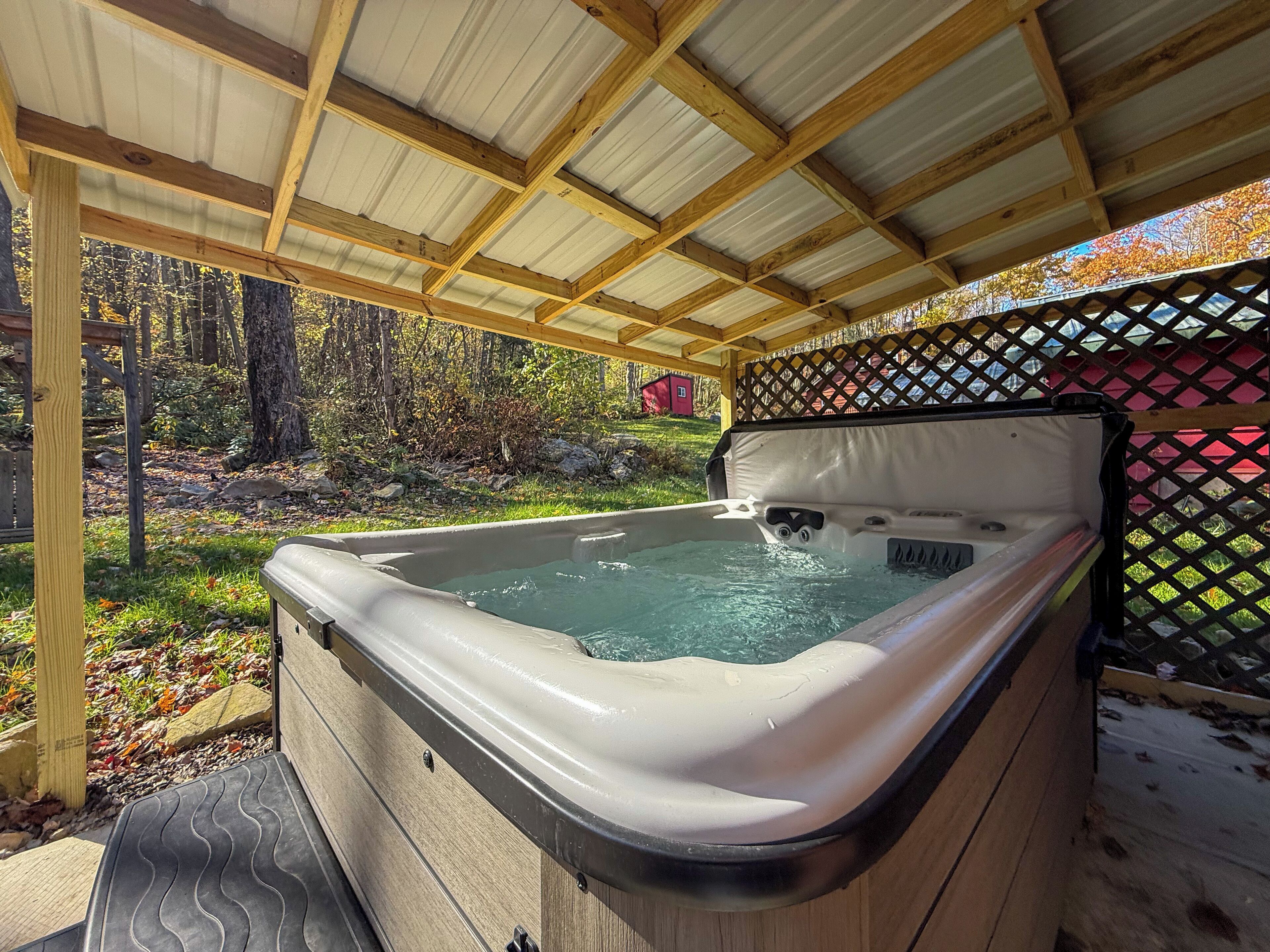 Tina de hidromasaje al aire libre