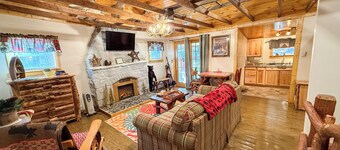 Couple's Cabin in Somerset