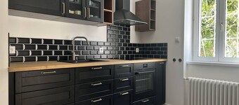 650 - Stone house in the center of Erquy.