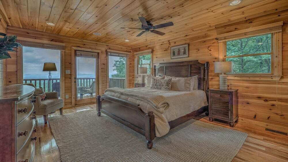 Sunrise Retreat Luxury Panoramic Mountain Views Hot Tub Outdoor