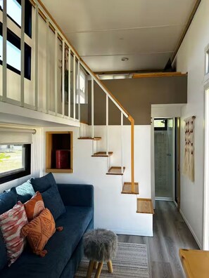 Basic Chalet | Interior