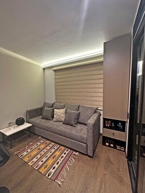 Chalet Basic | Area soggiorno | TV a schermo piatto