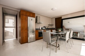 大冰箱、微波炉、炉灶、茶具/咖啡用具