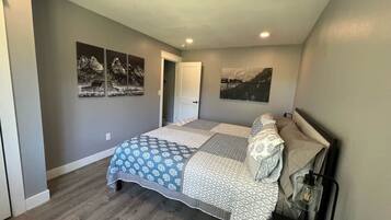 7 bedrooms, iron/ironing board, travel cot, free WiFi