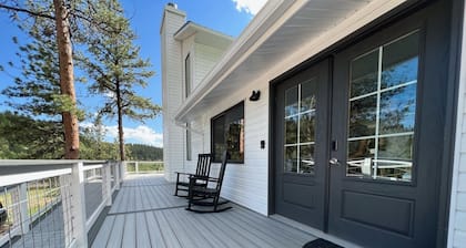 EXPERIENCE COLORADO’s AT ITS BEST @ CIRCLE J RANCH - 200 ACRES OF PRIVATE BEAUTY