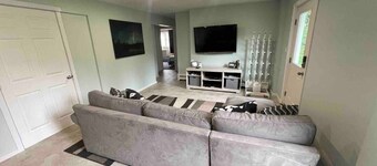 Kodiak Mountain View Guesthouse