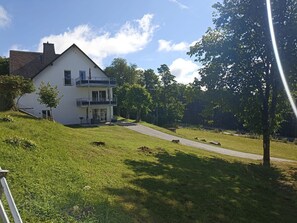 Unclassified image, 5 of 19, button