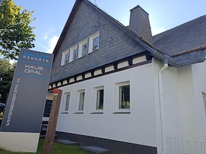 Esterni