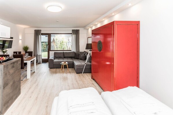 Imagen sin descripción, 1 de 17, botón