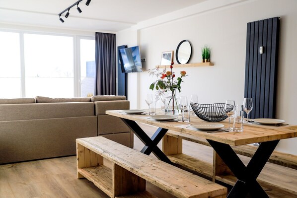 Unclassified image, 1 of 24, button