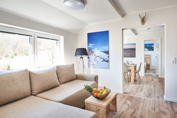TV - Smart Resorts - Haus Saphir - Ferienwohnung 507 mit 2 Schlafzimmern, Max. 7 Personen - Smart Resorts (Winterberg)