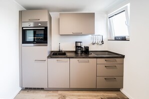 Unclassified image, 4 of 34, button