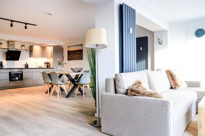 Unclassified image, 3 of 30, button