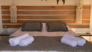 1 habitación, wifi y ropa de cama
