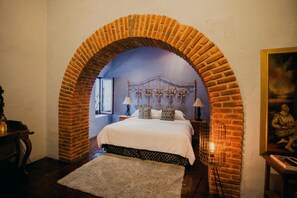 1 غرفة نوم ومكواة/لوح كي وواي فاي وملاءات أسرّة