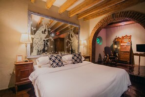 1 habitación, tabla de planchar con plancha, wifi y ropa de cama 