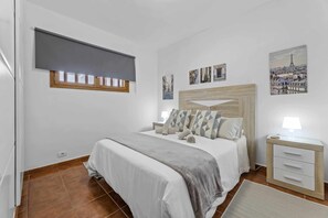 2 quartos, berço de viagem, Wi-Fi de cortesia, roupa de cama