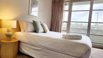 2 bedrooms, desk, iron/ironing board, travel cot