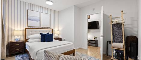 2 bedrooms, desk, iron/ironing board, travel cot