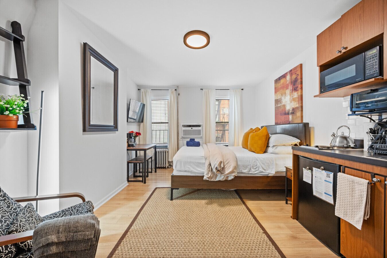 Desk, iron/ironing board, travel crib, WiFi