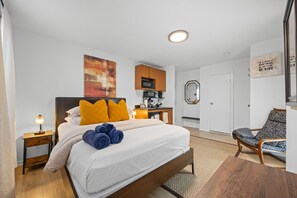 1 bedroom, desk, iron/ironing board, travel cot