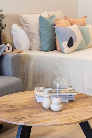 Iron/ironing board, travel cot, WiFi, bed sheets - VLC HOST - Cubells A (València)