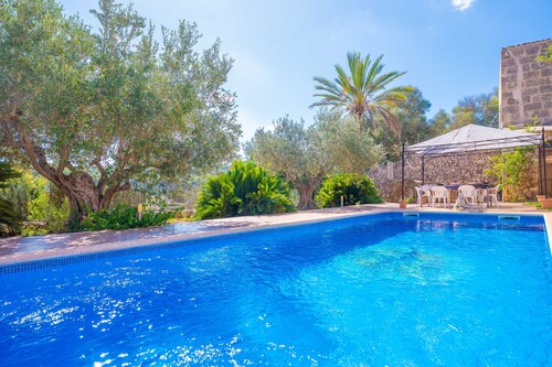 CAN KALET - Preciosa casa de pueblo con piscina privada y WiFi gratis