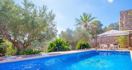 CAN KALET - Preciosa casa de pueblo con piscina privada y WiFi gratis