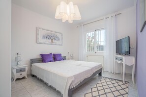 3 Schlafzimmer, Bügeleisen/Bügelbrett