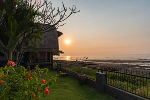 Beach/ocean view