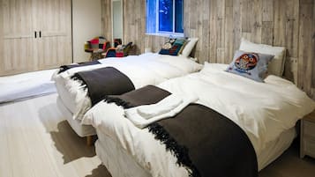 Cottage | 6 bedrooms, iron/ironing board, free WiFi, bed sheets