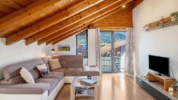 Fernseher, Tischtennisplatte