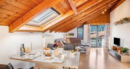 Ferienwohnung 'Alpenvogel' mit Bergblick, Balkon und WLAN