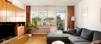 Holiday Apartment "FeWo Schwenck" with Shared Terrace, Shared Garden and Wi-Fi