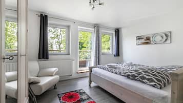 1 bedroom, free WiFi, bed sheets