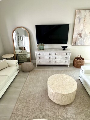Smart TV, fireplace, books - Grand Lagoon Vista -air hockey- Dreamy Day   (Panama City Beach)