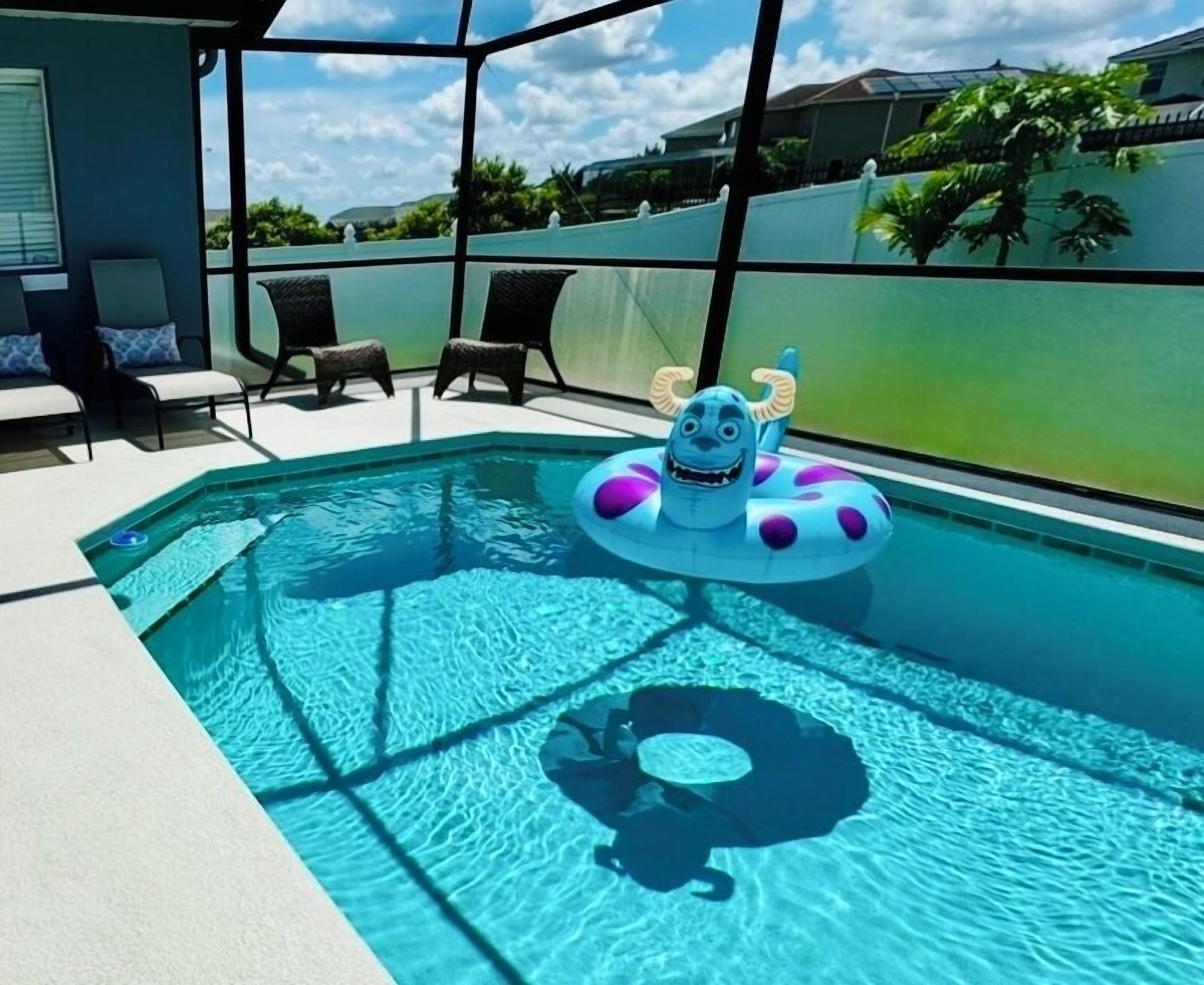 Piscine extérieure, piscine chauffée