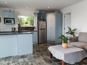 Interior - Self-Contained Twin Suite with Private Entry – Quiet Stay (Auckland)